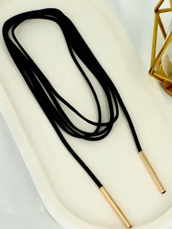 Minimalistyczny naszyjnik typu choker z poliestru