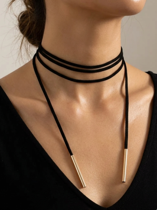 Minimalistyczny naszyjnik typu choker z poliestru